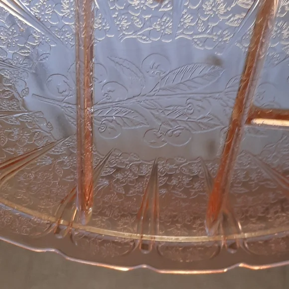 Pink depression glass divided platter - Picture 2 of 5